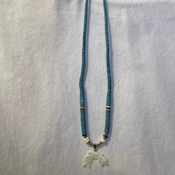 Turquoise Puka Shell Beaded Necklace Carved Mother of Pearl Pendant Vintage - Picture 3 of 10